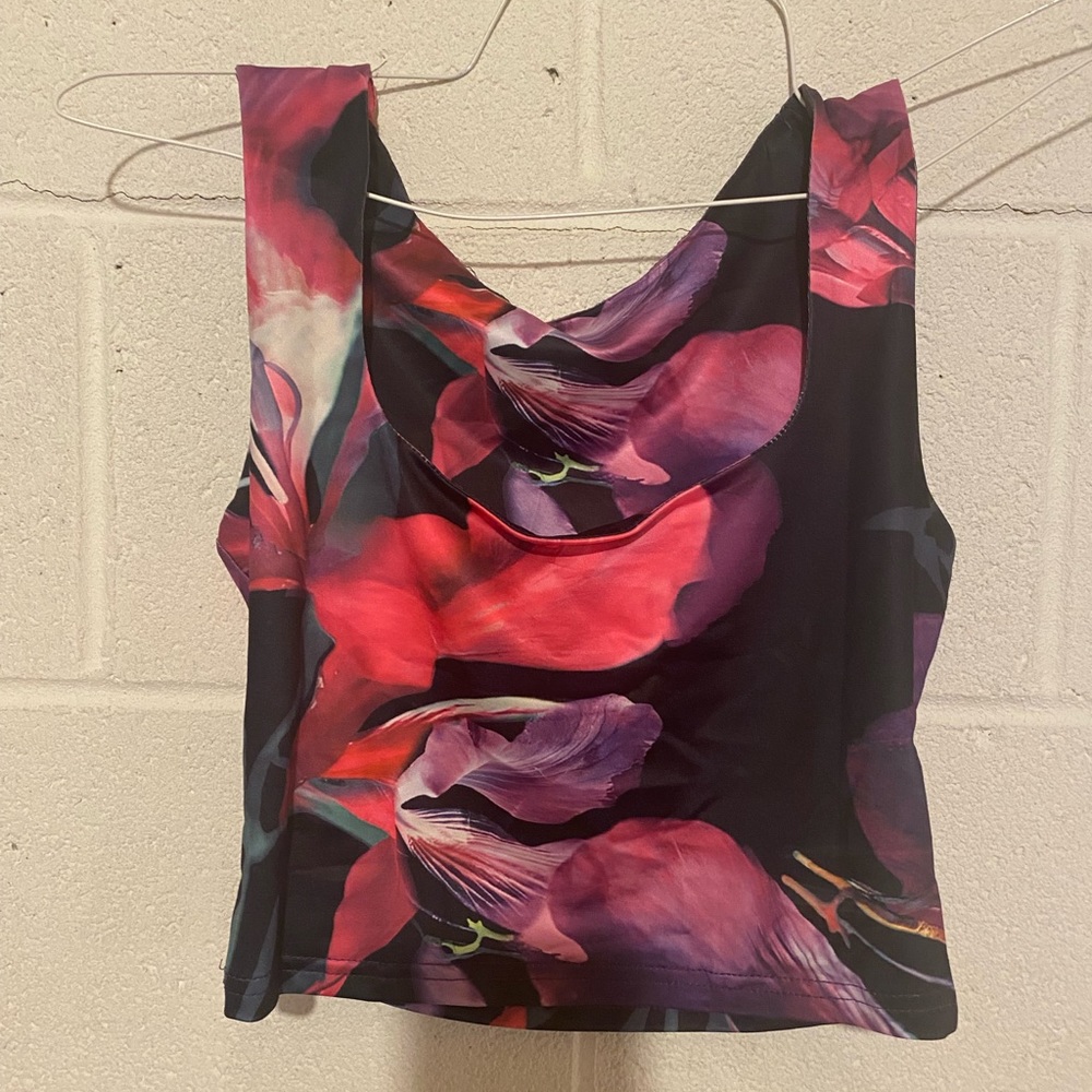 Womens Tank Top - NEW - NEVER WORN